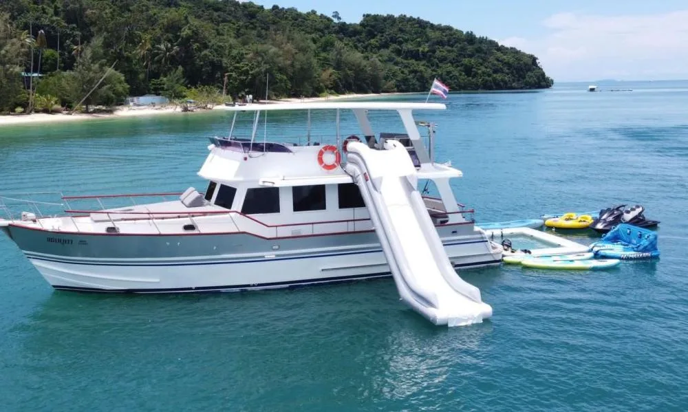 The Grandfather — 54ft Grand Banks