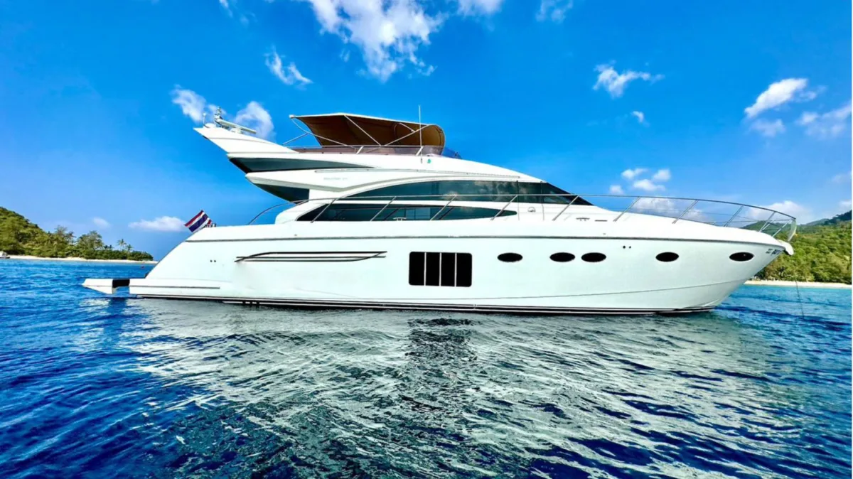 Luminar — 64ft Princess Yacht Charter Koh Samui to Koh Phangan
