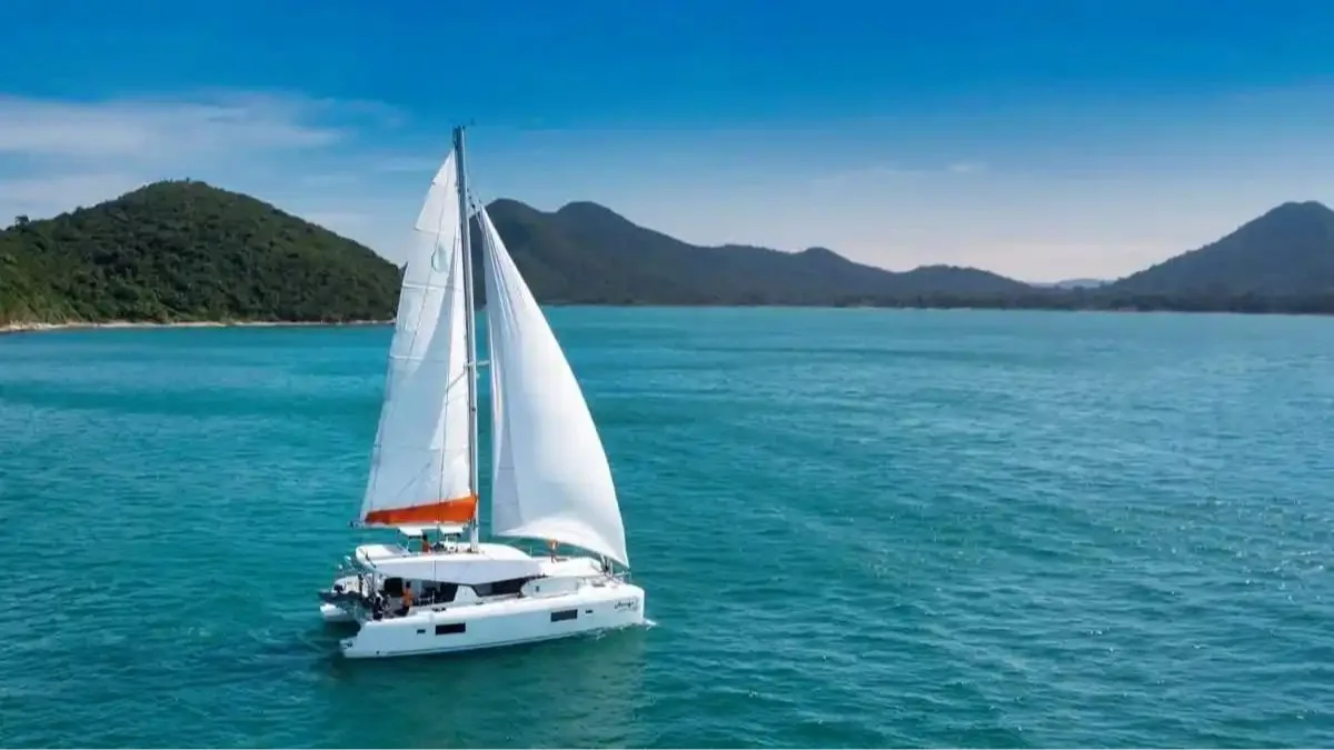 Monroe — 42ft Lagoon Charter Koh Samui to Koh Phangan