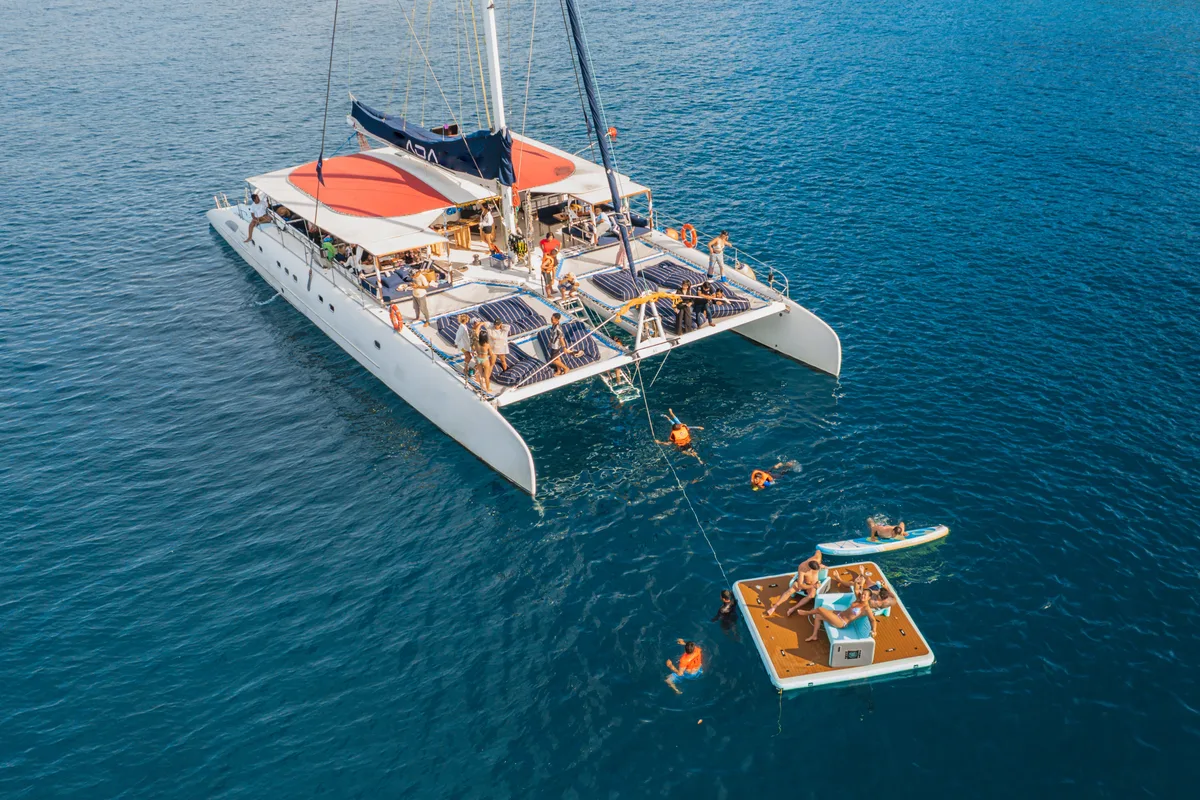 Joy — 74ft Tahiti