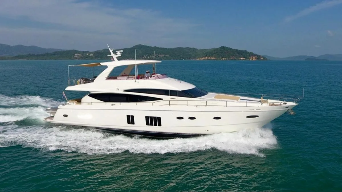 Queen — 78ft Princess Yacht